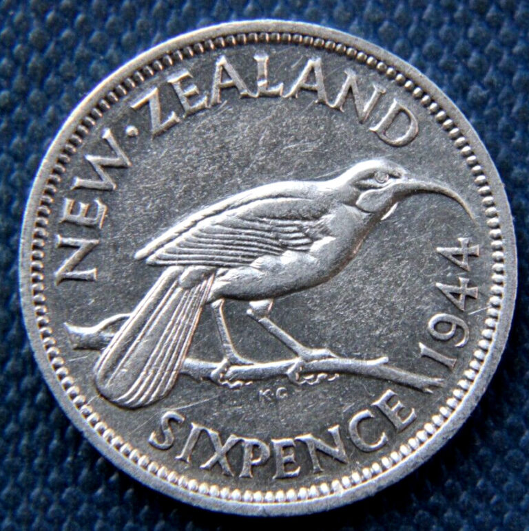 Read more about the article New Zealand 1944  6 pence silver coin
