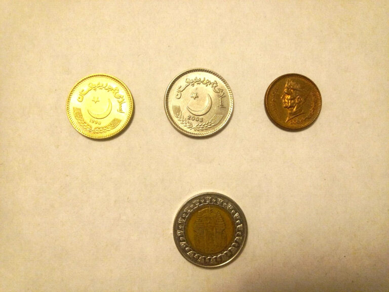 Read more about the article Pakistan/Egypt  1 Set of 4 Coins 1 TuT EG Pound  1  2 5 Pakistani Rupees