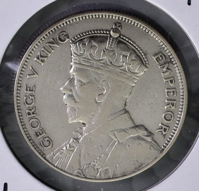 Read more about the article 1935 New Zealand 1/2 Crown Silver Coin ~ XF~ *K453