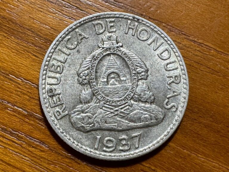 Read more about the article T2: 1937 Honduras One Lempira .900 Silver. Free Shipping in U.S.