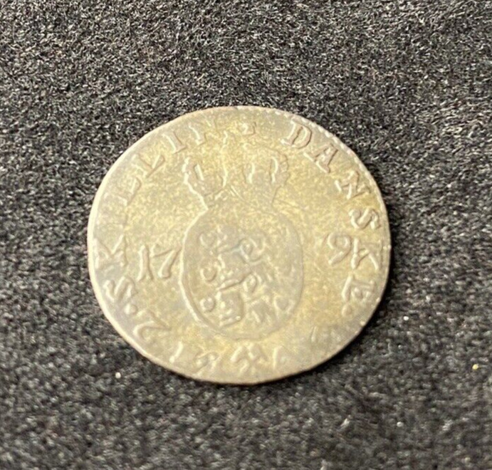 Read more about the article Denmark 1779 2 Skilling Coin 0.3430 Silver ASW 0.013 Oz Free Shipping