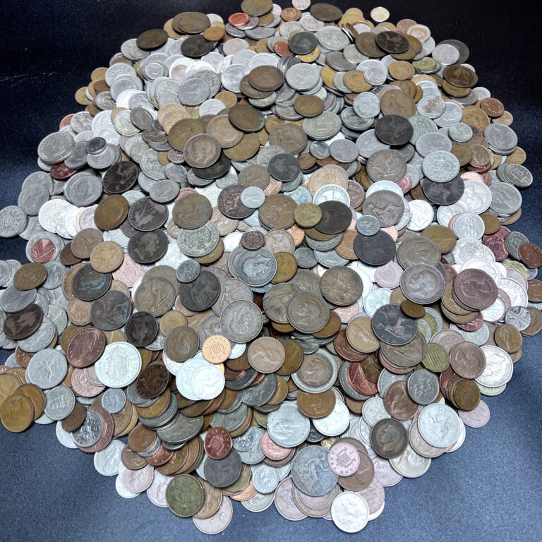 Read more about the article British Coins: 100 Random Coins from UK  a United Kingdom Coin Collection Lot