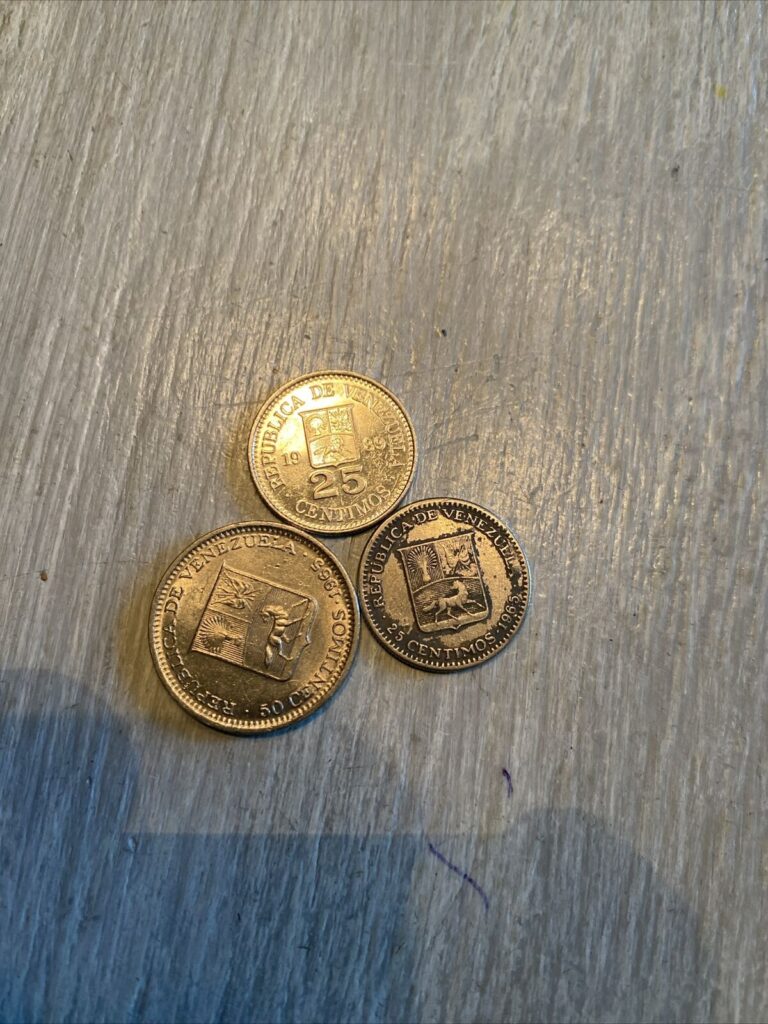 Read more about the article Venezuela 1965  1989 25 Centimos   1965 50 Centimos- 3  Coins