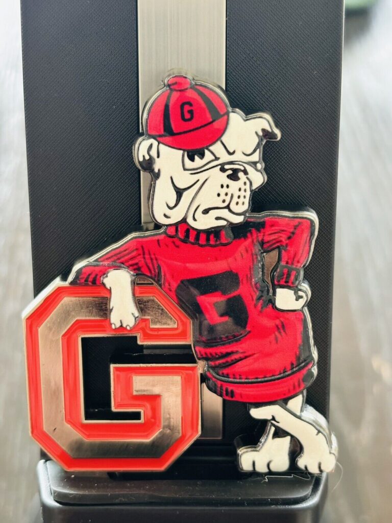 Read more about the article University Of Georgia “A Georgia Fan Needs No Introduction” Coin – 5.4oz UGA