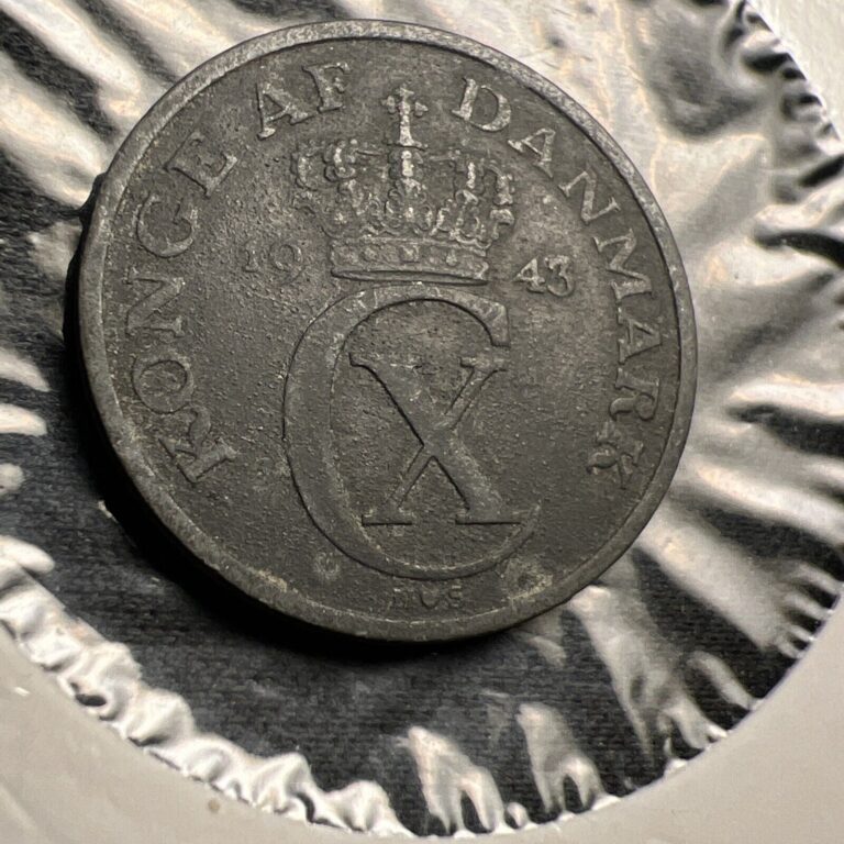 Read more about the article 1943 Denmark 2 Ore Zinc WWII Z4950