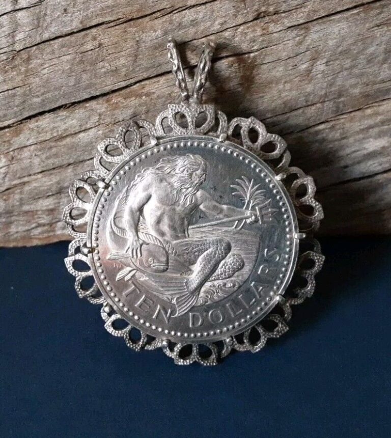 Read more about the article HEAVY 52.8GR MENS 1974 BARBADOS SILVER NEPTUNE 10 DOLLAR COIN PENDANT 2 5/8″ #7L