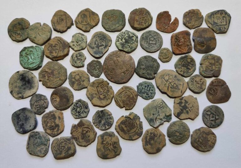 Read more about the article (1) Spanish Colonial Era Pirate Cob Medieval Shipwreck Coin Guaranteed Authentic
