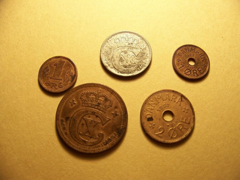 Read more about the article DENMARK LOT OF 5 COINS    1918-1927    5  2  1 ORE Coins   [ FREE HandS ]