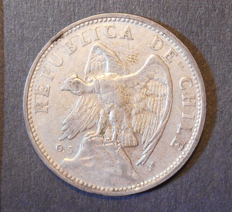 Read more about the article 1927 CHILE 1 peso silver COAT of ARMS and Eagle  South America exact coin shown