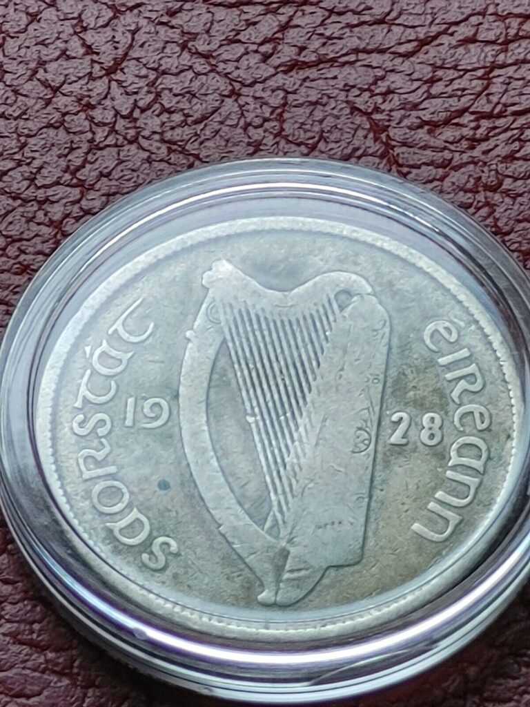 Read more about the article Fine  1928 Ireland Irish .750 Silver Florin Coin  w Holder Included