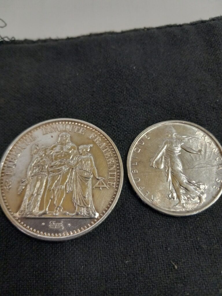 Read more about the article Spectacular Silver Coins 1966 10 Francs And 1962 5 Francs- FULL SILVER COINS