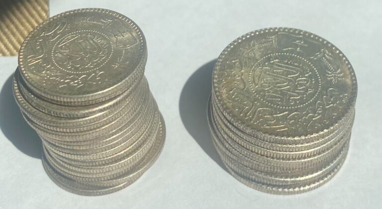 Read more about the article 26 Saudi Silver 1/2 and 1/4 Riyals year 1374 great shape