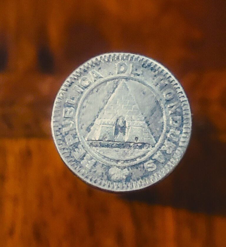 Read more about the article HONDURAS 1896/1886 5 CENTAVOS SILVER ~ NICE ABOUT UNCIRCULATED WITH LUSTER