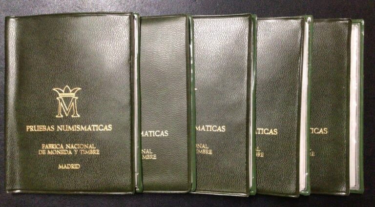 Read more about the article 1977 SPAIN PROOF 3 COINS SET (LOT OF 5)!