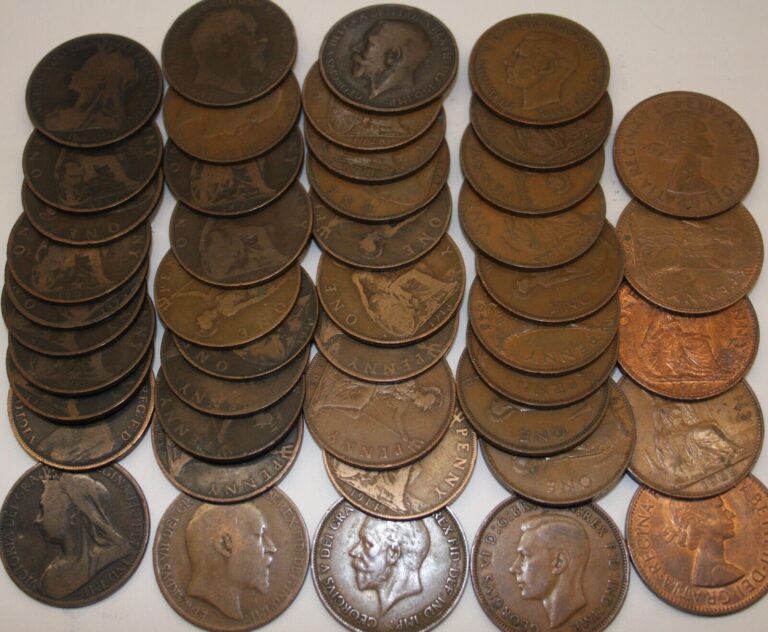 Read more about the article UK -GB 45 X 1880-1960s Large Penny Coins 10 each x V  EVII  GV  GVI and 5 x E Bulk