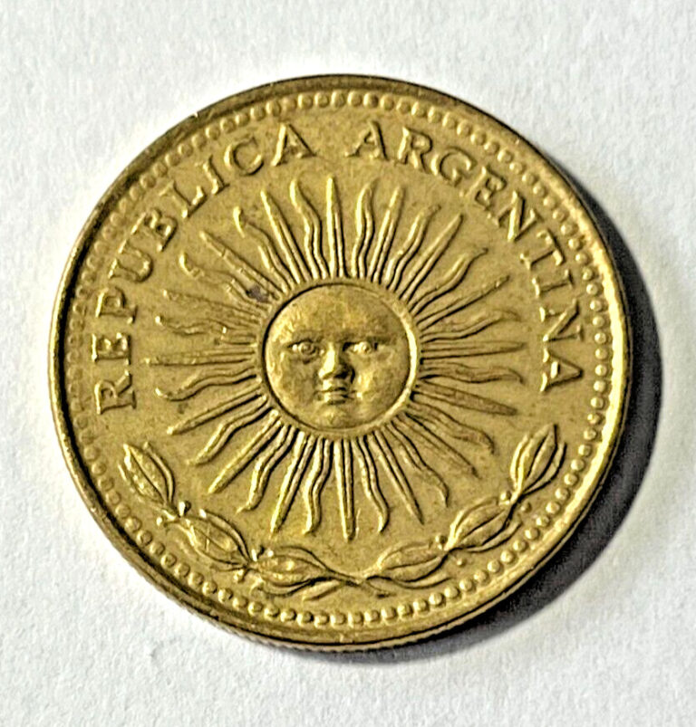 Read more about the article 1975 Argentina Coin 1 peso Radiant Sun Face Grain Sprig South America