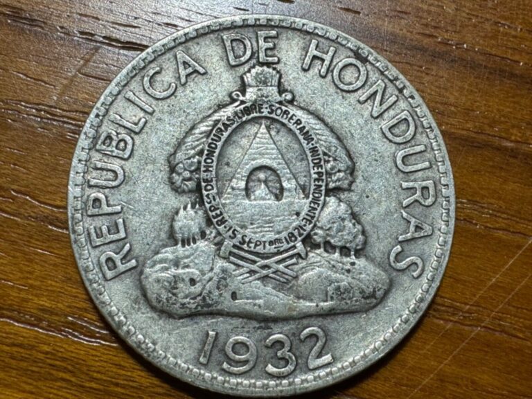 Read more about the article T2: Honduras 1932 .900 Silver 50 Centavos