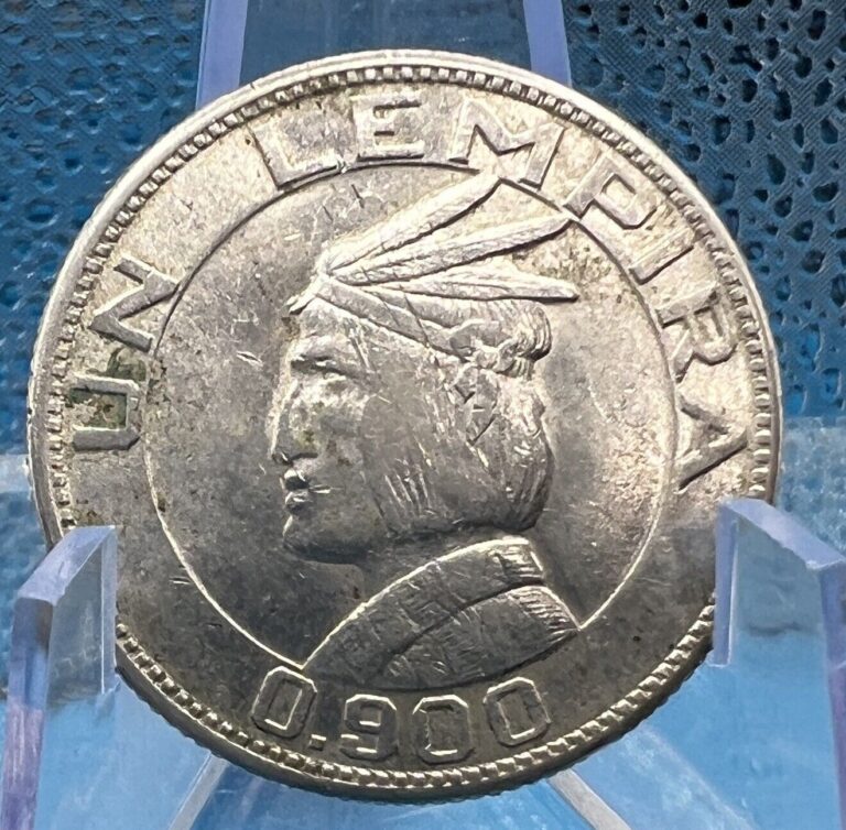 Read more about the article 1937 HONDURAS Un LEMPIRA 0.900 Silver World Coin LENCAS WAR CHIEFTAIN