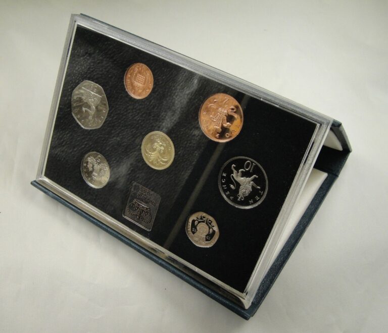 Read more about the article United Kingdom Proof Coin Collection 1985  Royal Mint