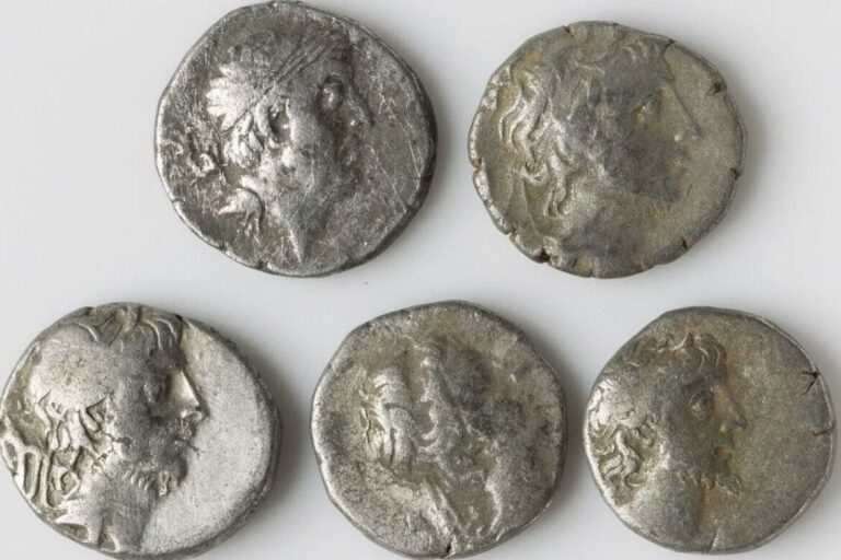 Read more about the article 1 Random 2100 YEAR OLD Greek Drachm Ancient Silver Old Coin Treasure Cappadocia