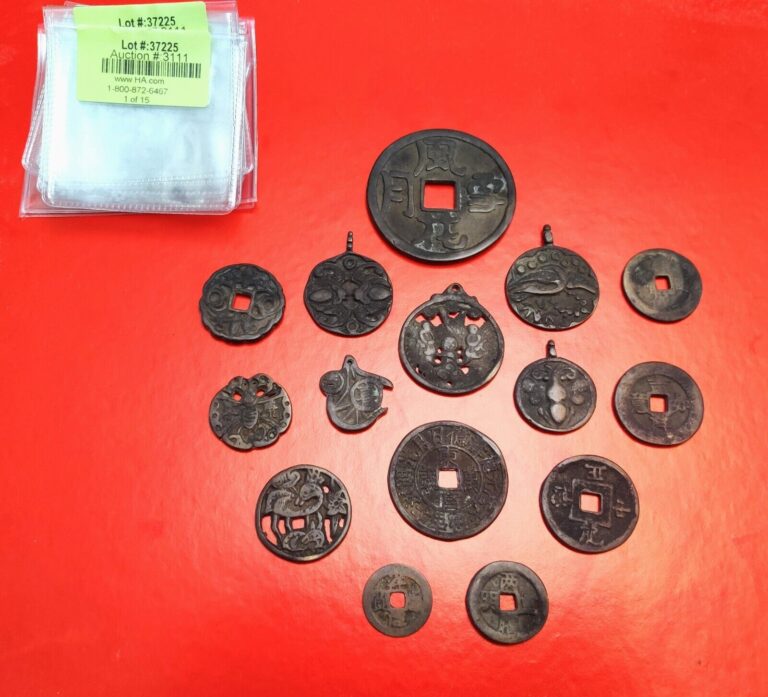 Read more about the article Korea China Empire Dynasty Coins Charms Amulets 15 Pieces RARE
