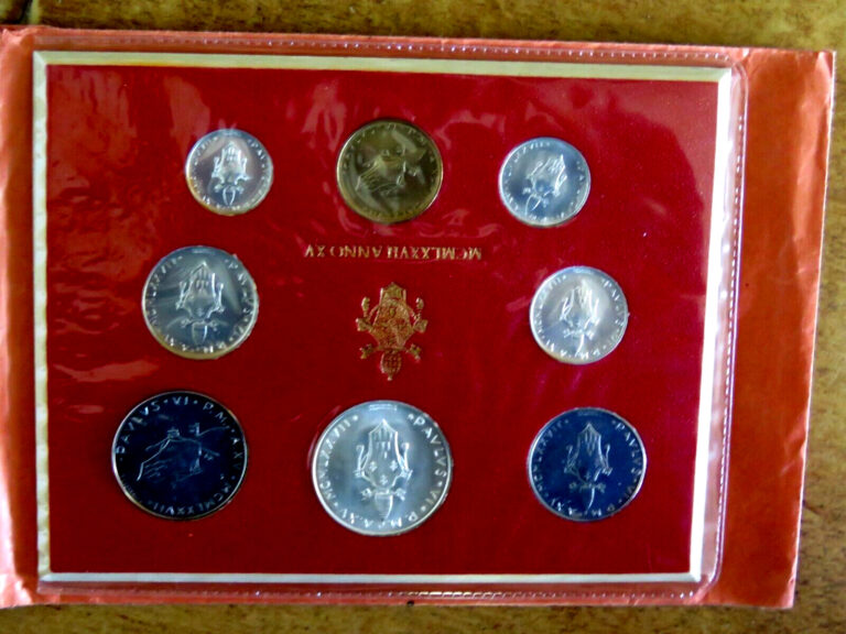 Read more about the article 1977 Vatican City 8 Coin Mint Set Original Envelope and Sleeve Packaging B13
