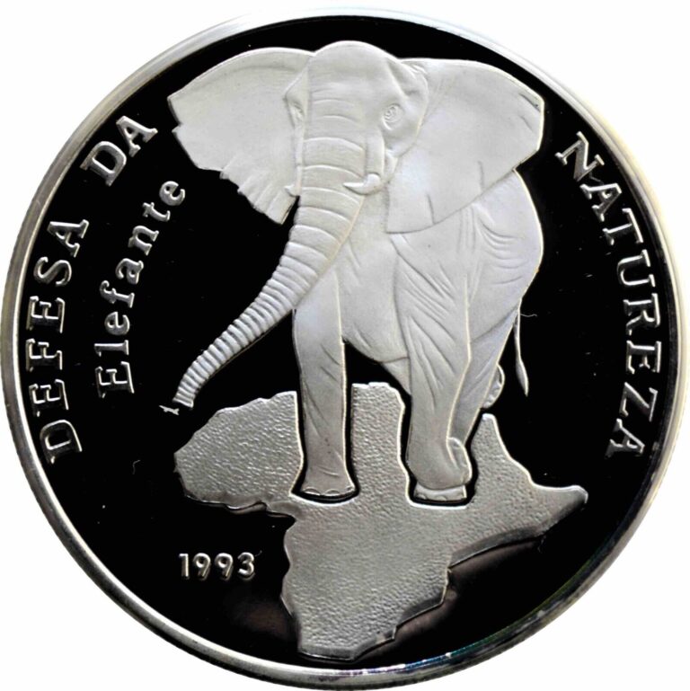 Read more about the article Guinea-Bissau 10.000 pesos 1993  PROOF  “Defend Nature – Elephant” silver coin