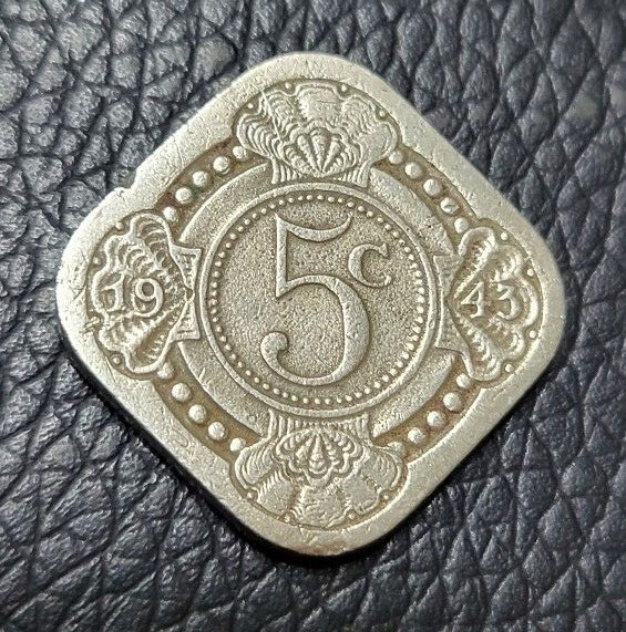 Read more about the article 1943 Suriname 5 Cents Coin