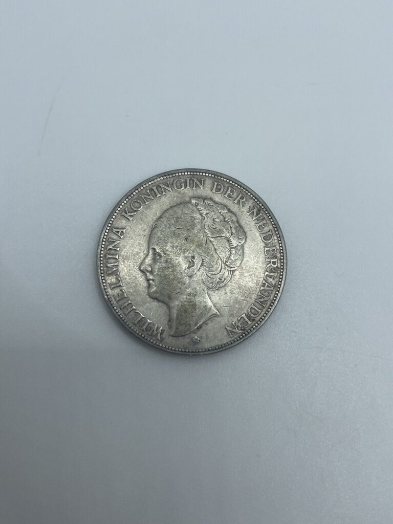 Read more about the article Netherlands 1930 2 1/2 Gulden Silver Coin