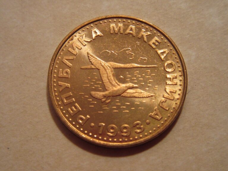 Read more about the article 1993 MACEDONIA COIN  SEAGULLS  50 Deni    very nice coins