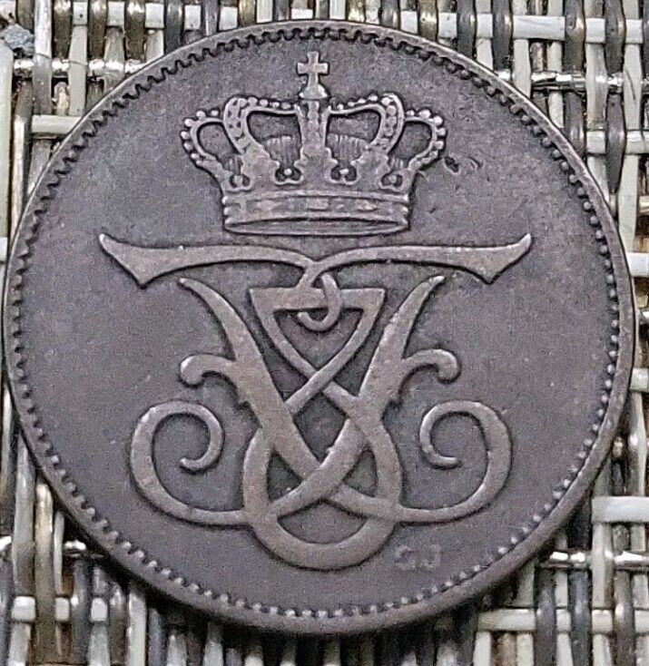 Read more about the article 1909 Denmark 2 Ore Bronze Danish Coin (B459)
