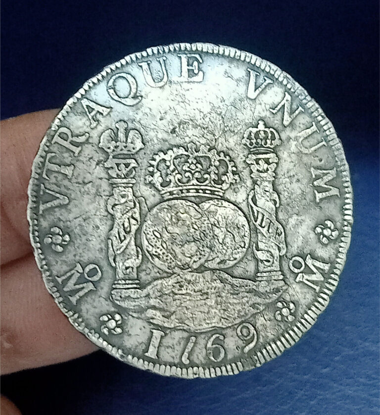 Read more about the article C10. 1769 Mexico 8 Reales Pillar Dollar Spanish Silver Coin XF