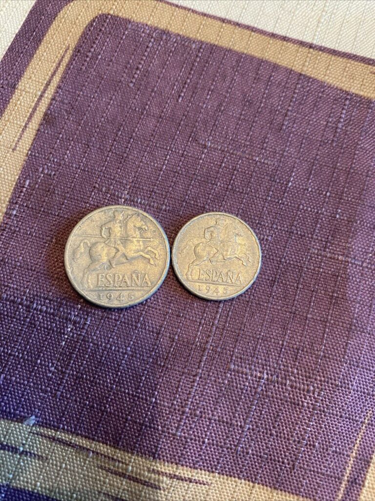 Read more about the article 2 WWII Coins  Spain 1945 5 Cents  1945 10 Cents Coins