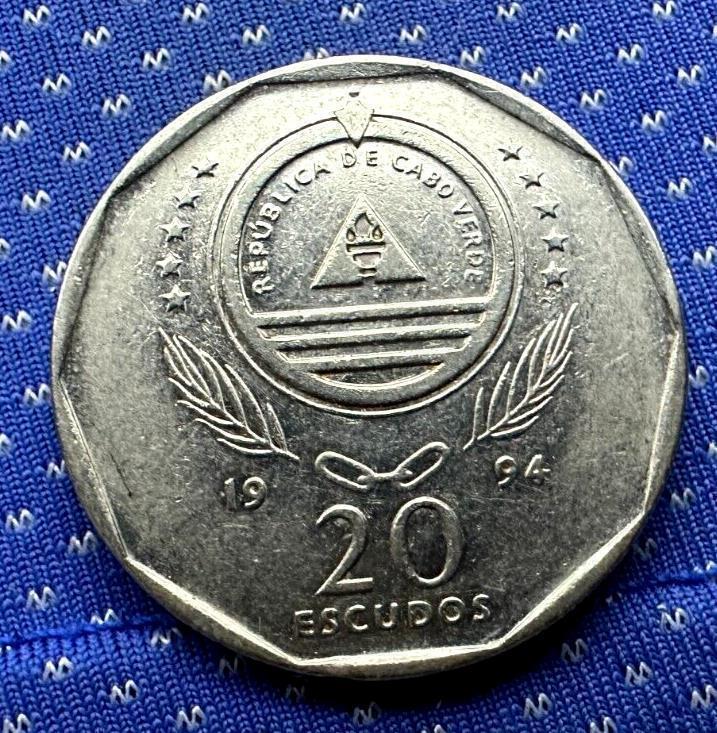 Read more about the article 1994 Cape Verde 20 Escudos Coin UNC Brown Booby Bird     #M558