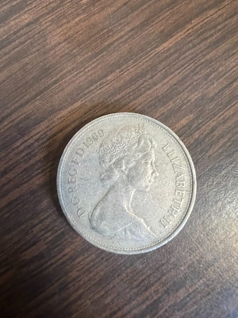 Read more about the article 1969 10 New Pence UK Queen Elizabeth II Vintage Rare Coin