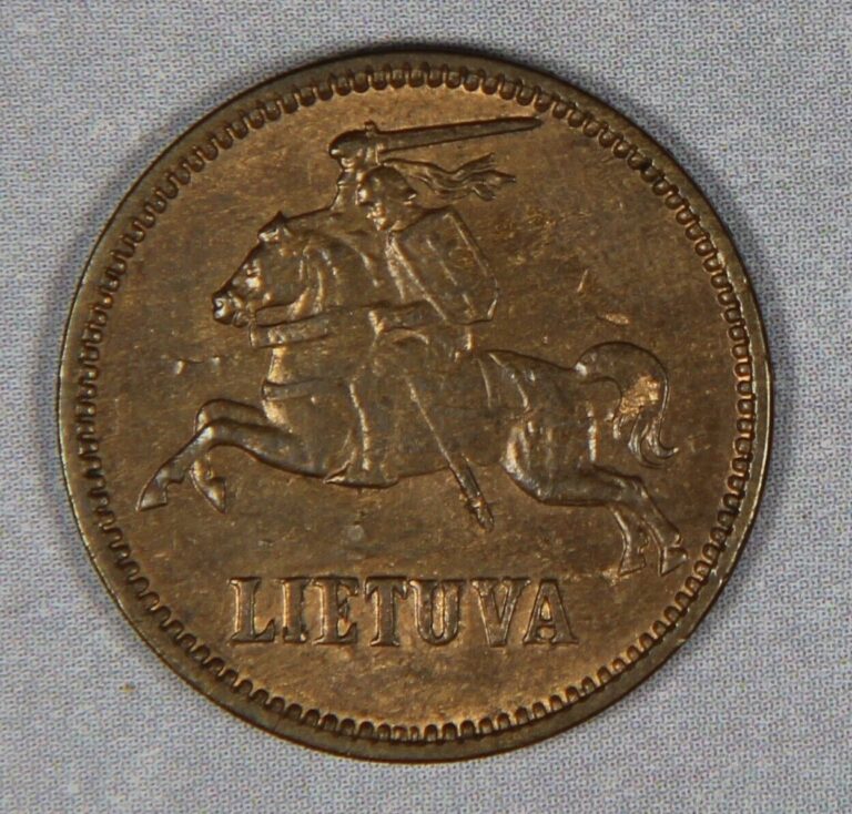 Read more about the article 1936 Lithuania 5 Centai Knight World Bronze Coin