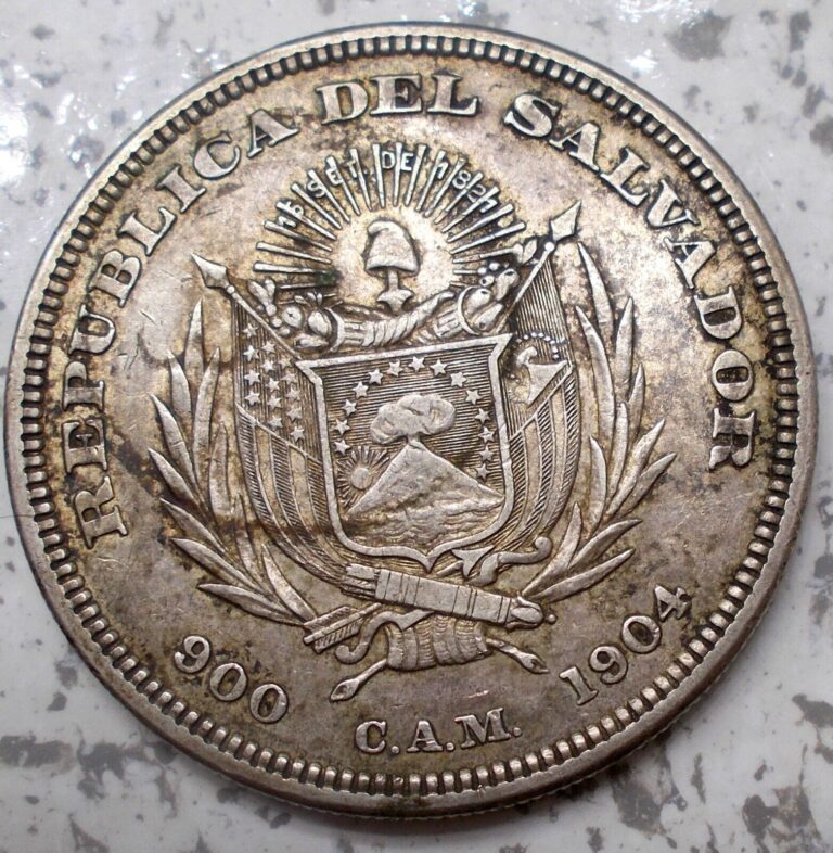 Read more about the article 1904 EL SALVADOR CHRISTOBAL COLON UN PESO SILVER COIN! XF+ CONDITION!