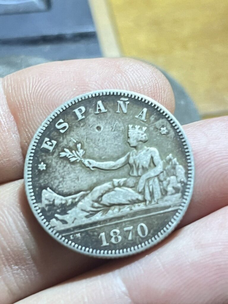 Read more about the article 1870 Spain 2 Pesetas Silver Coin