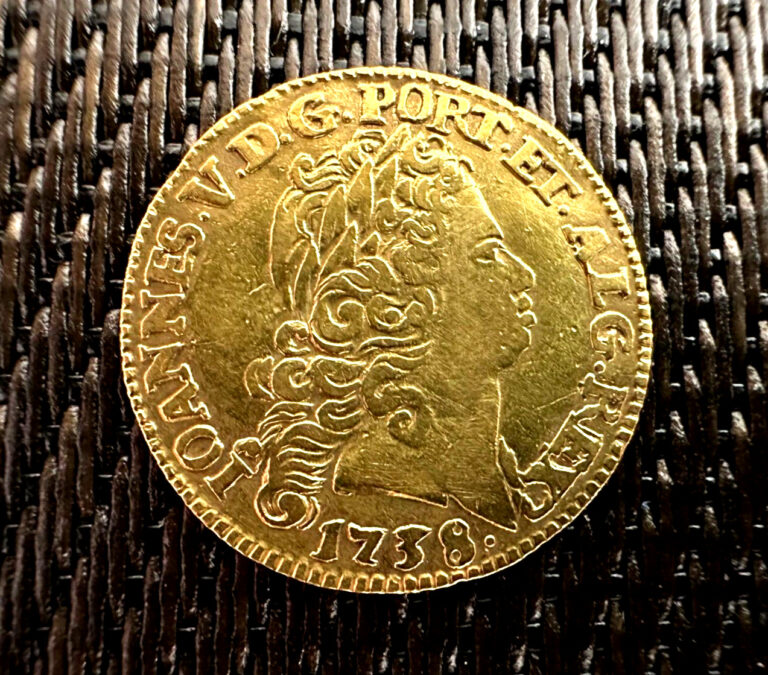 Read more about the article 1738 Portugal – Joao V   800 Reis Gold Coin