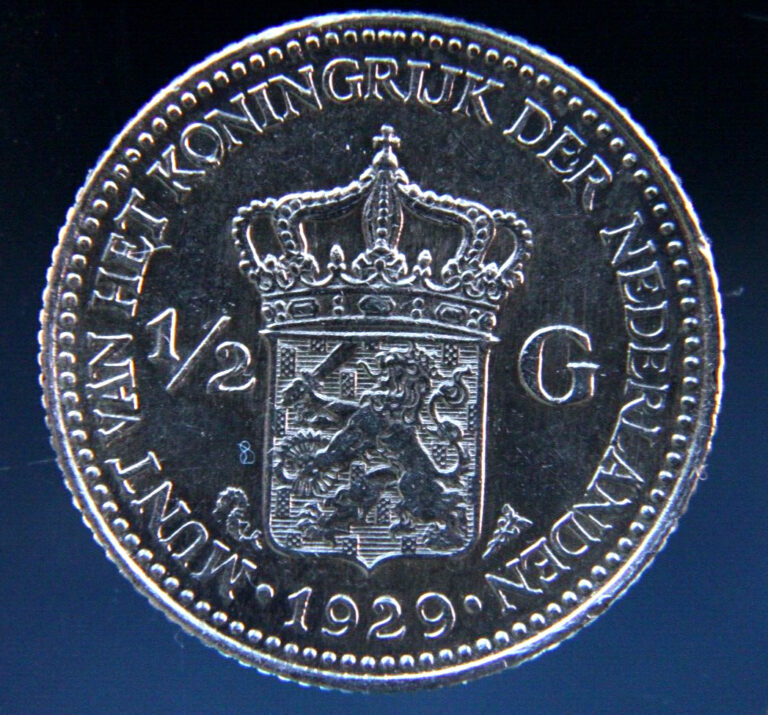 Read more about the article Netherlands Nederland 1/2 Gulden Silver coin 1929