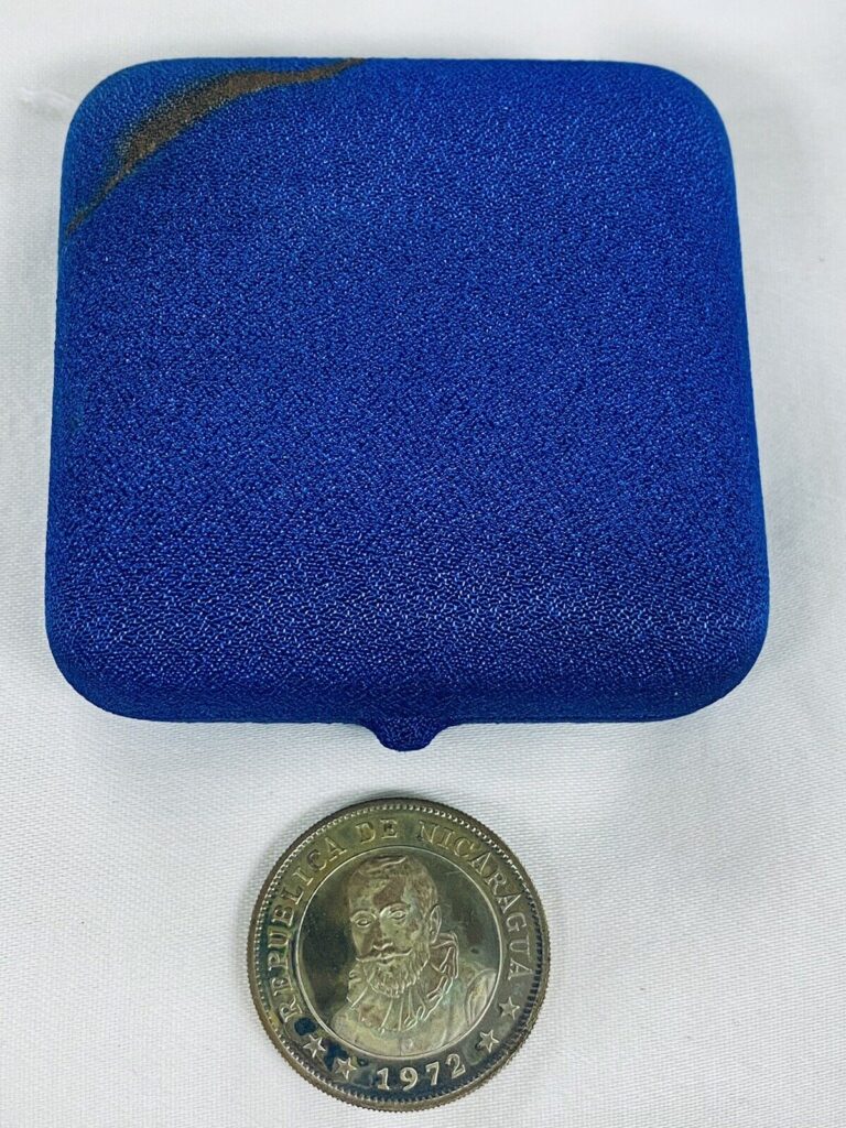 Read more about the article Nicaragua 1972 Proof 1 Cordoba In Box