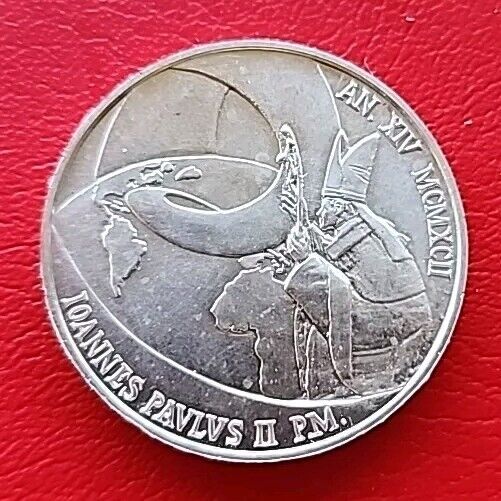 Read more about the article 1992 Italy Vatican  coin UNC  500 lire silver IOANNES PAVLYS 2