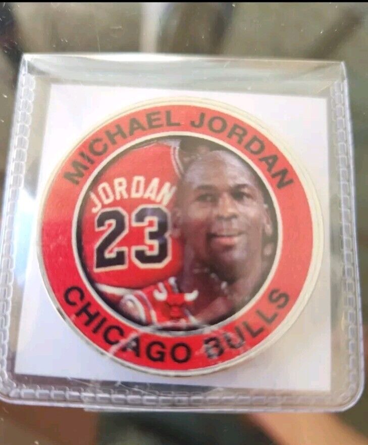 Read more about the article Highland Mint Series 1 Collectors Coin Michael Jordan Silver Plate /3000 Bulls