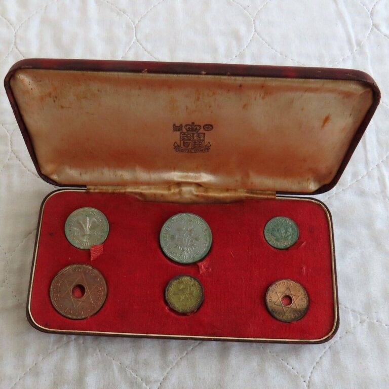 Read more about the article NIGERIA 1959 6 COIN PROOF YEAR SET – original red case