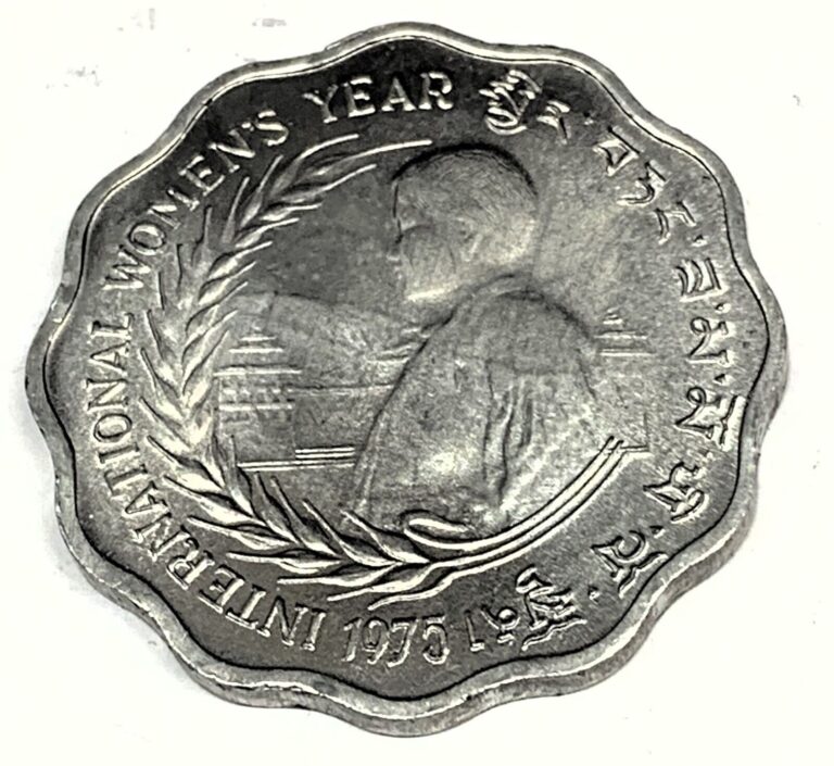 Read more about the article # C5942   BHUTAN  COIN      10  CHETRUMS  1975   Unc.