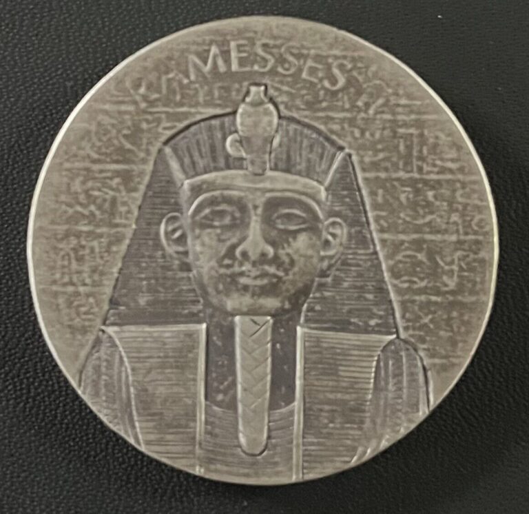 Read more about the article 2017 Republic of Chad 2 oz Silver Ramesses II Antiqued Round with Box