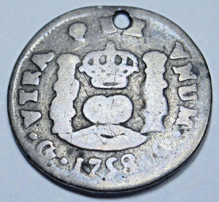 Read more about the article 1758 Guatemala Silver 1/2 Reales Spanish Colonial Antique 1700’s Columnario Coin