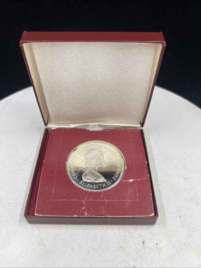 Read more about the article 1972 Bahamas Two Dollar Silver Coin in Original Box