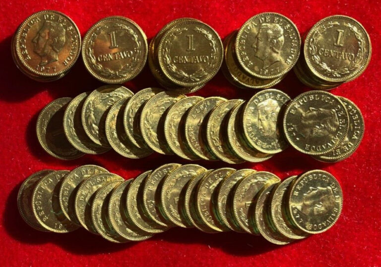 Read more about the article J79 El Salvador; 50 Coins from Mint Bag – Brass Centavo 1977   KM#135.2  Red BU