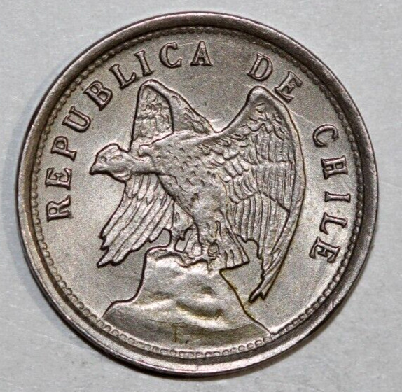 Read more about the article Chile 1923  5 Centavos  Defiant Condor on Rock   -Foreign Coin 16.7mm